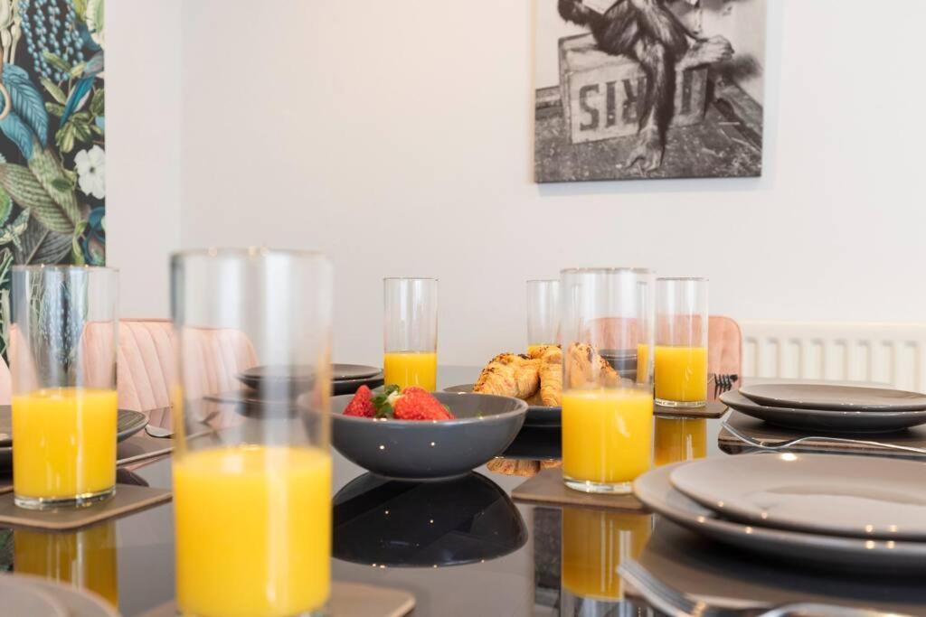 Town Centre & All The Comforts! Guisborough Extérieur photo