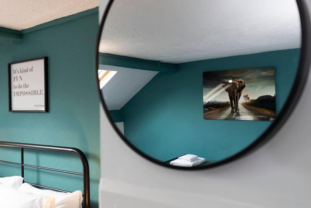 Town Centre & All The Comforts! Guisborough Extérieur photo