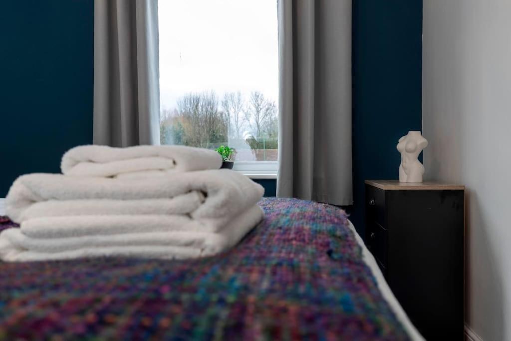Town Centre & All The Comforts! Guisborough Extérieur photo