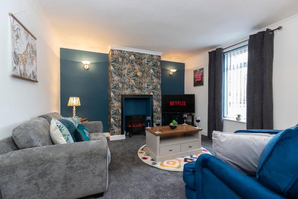 Town Centre & All The Comforts! Guisborough Extérieur photo